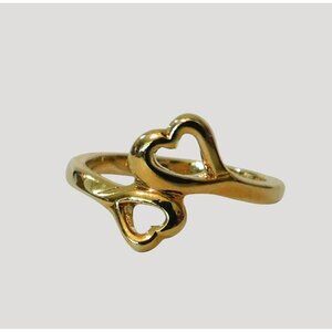 Avon Touching Hearts Ring Size 3 Goldtone Daughter Ring Vintage Boxed